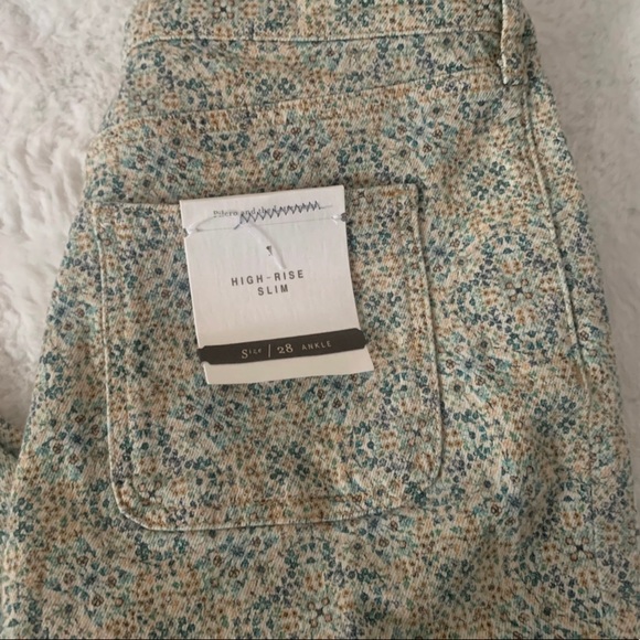 PILCRO HIGH RISE SLIM JEANS (28) - Picture 4 of 7